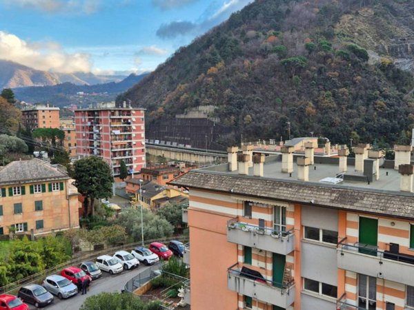 appartamento in vendita a Genova in zona Molassana