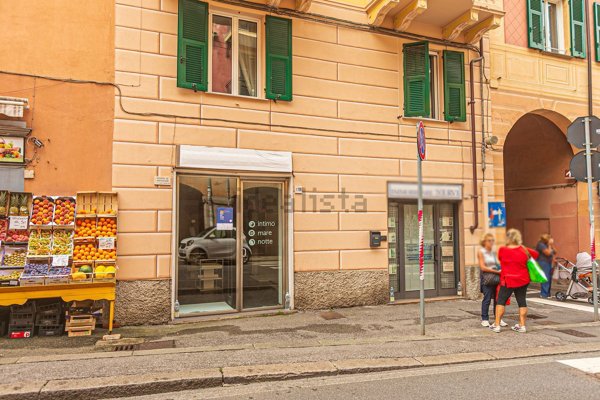 negozio in vendita a Genova in zona Nervi