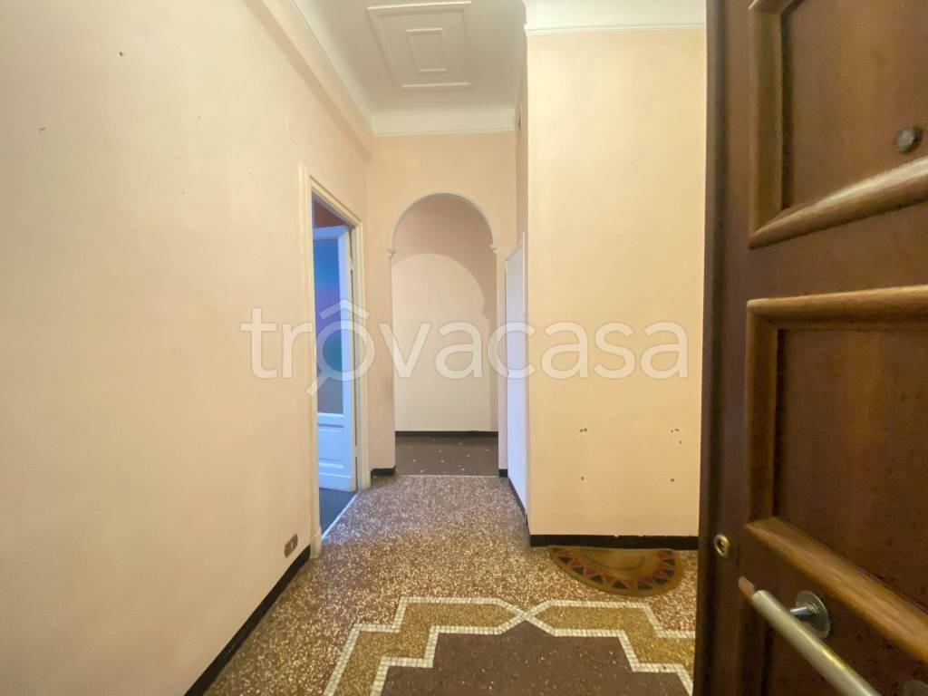 appartamento in vendita a Genova in zona Bolzaneto