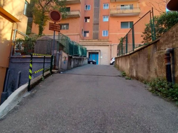 appartamento in vendita a Genova in zona Sturla