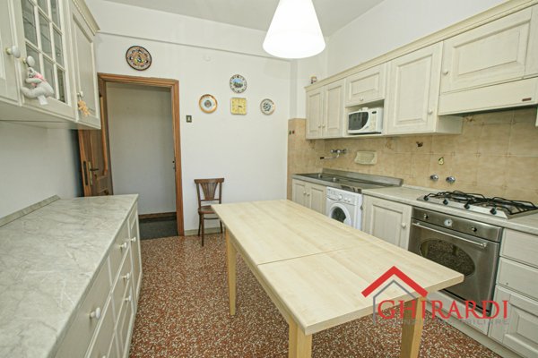 appartamento in vendita a Genova in zona Sestri Ponente