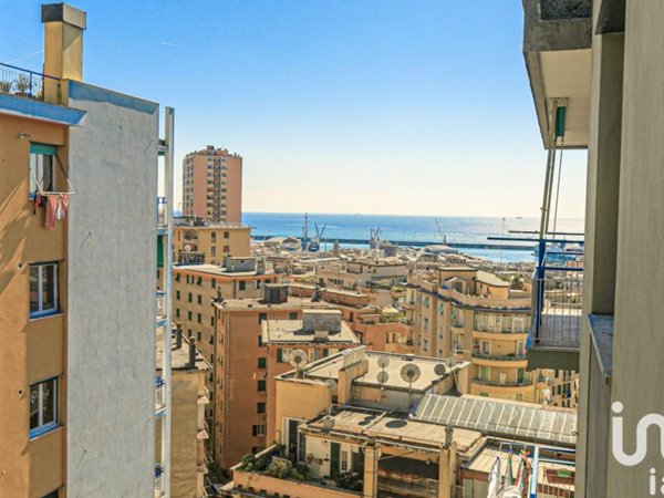 appartamento in vendita a Genova in zona Sampierdarena
