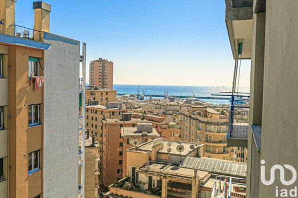 appartamento in vendita a Genova in zona Sampierdarena