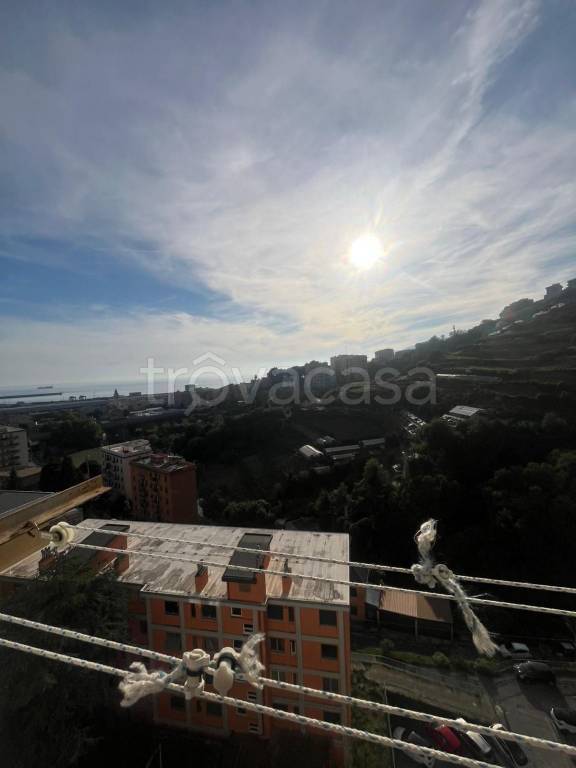 appartamento in vendita a Genova in zona Palmaro / Pra'