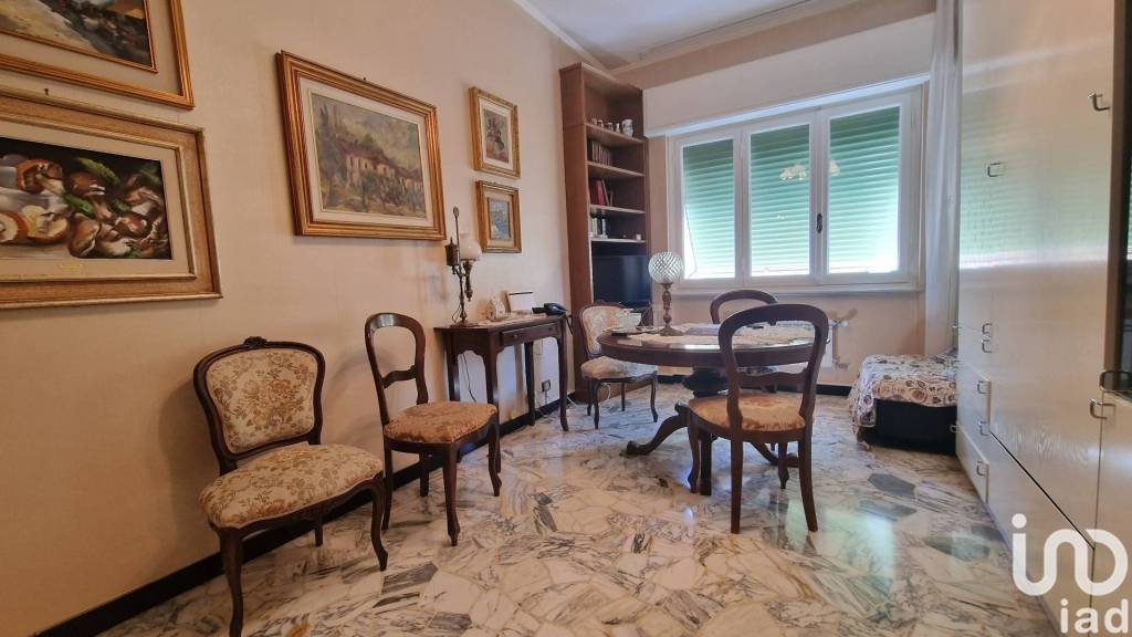 appartamento in vendita a Genova in zona Quezzi
