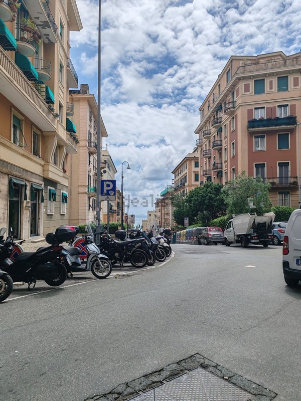 appartamento in vendita a Genova in zona Albaro