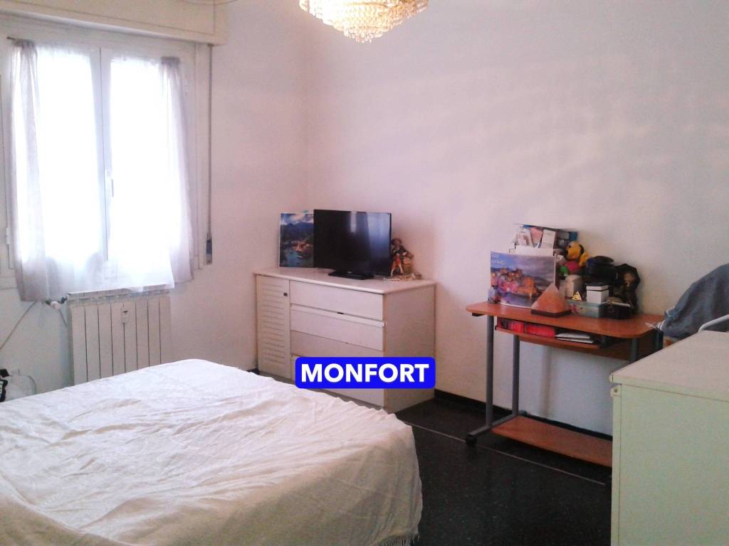 appartamento in vendita a Genova in zona Lagaccio / Granarolo