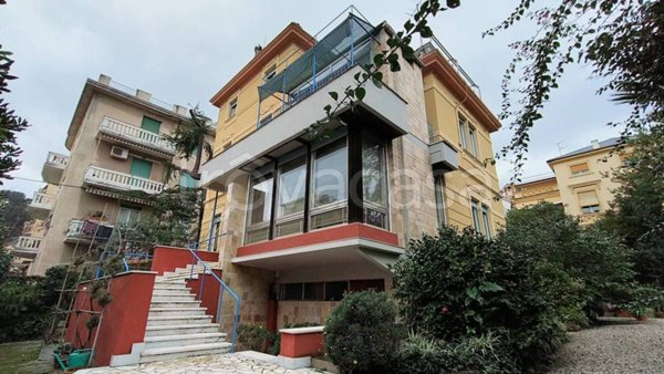 casa indipendente in vendita a Genova in zona Pegli