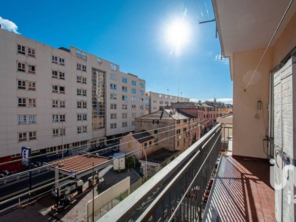 appartamento in vendita a Genova in zona Marassi