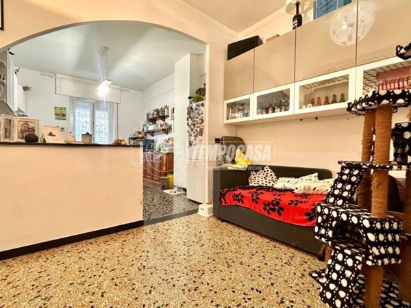 appartamento in vendita a Genova in zona Sestri Ponente