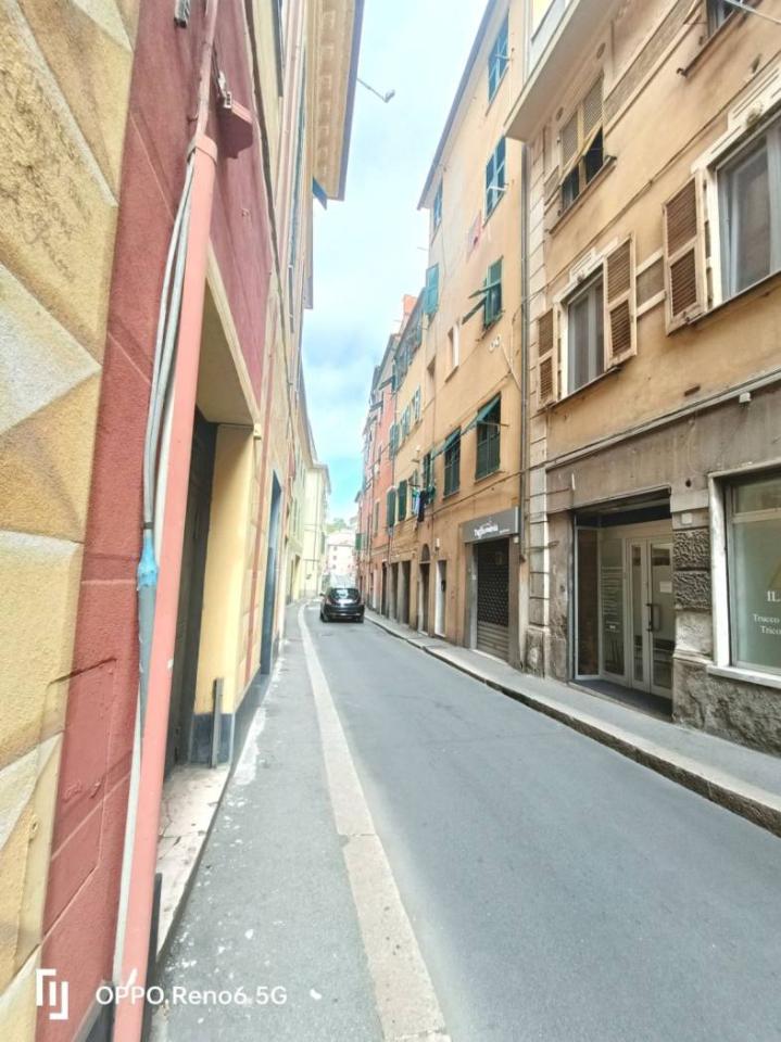 appartamento in vendita a Genova in zona Sestri Ponente