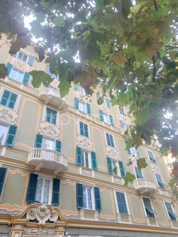 appartamento in vendita a Genova in zona Foce