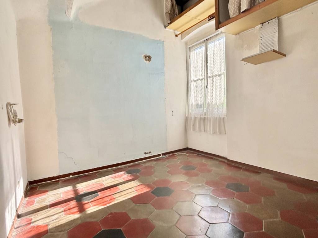 appartamento in vendita a Genova in zona Marassi