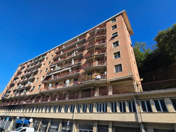 appartamento in vendita a Genova in zona Molassana