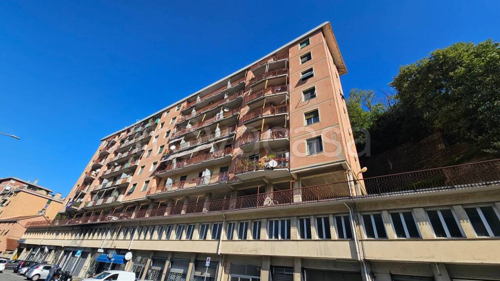 appartamento in vendita a Genova in zona Molassana