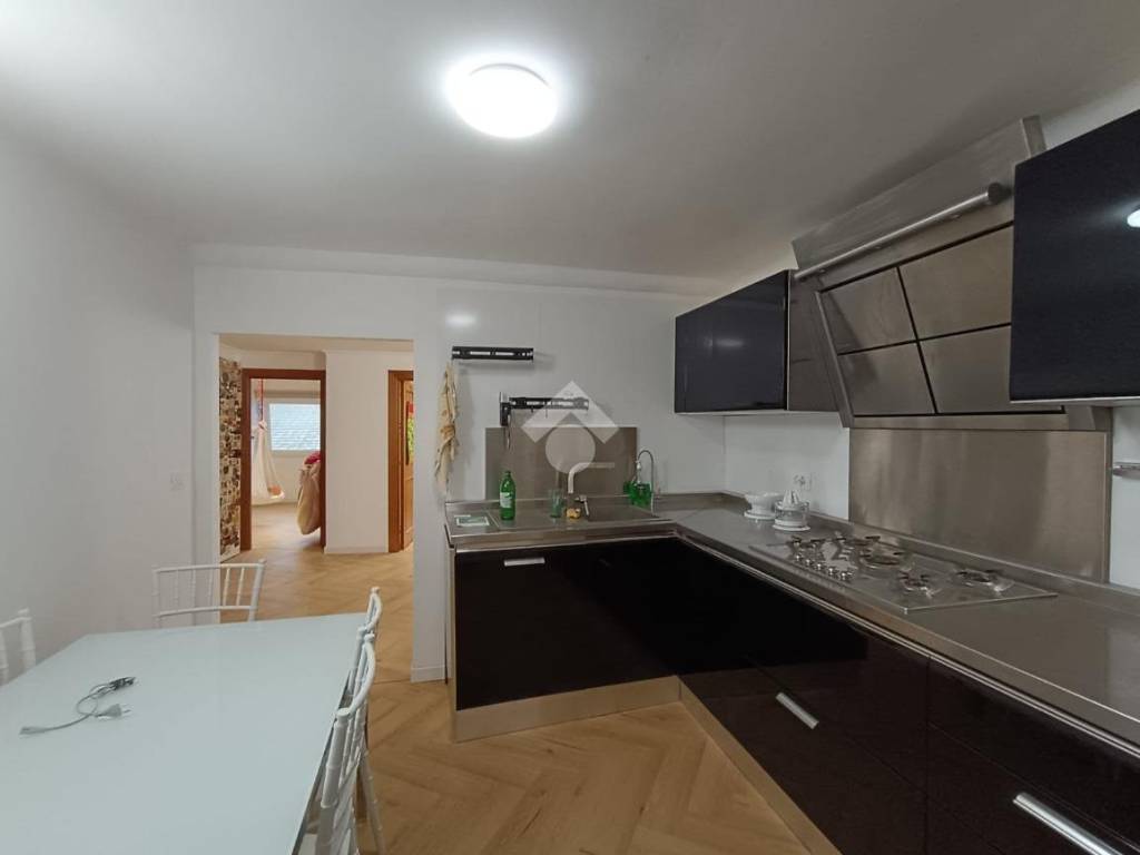 appartamento in vendita a Genova in zona Sestri Ponente