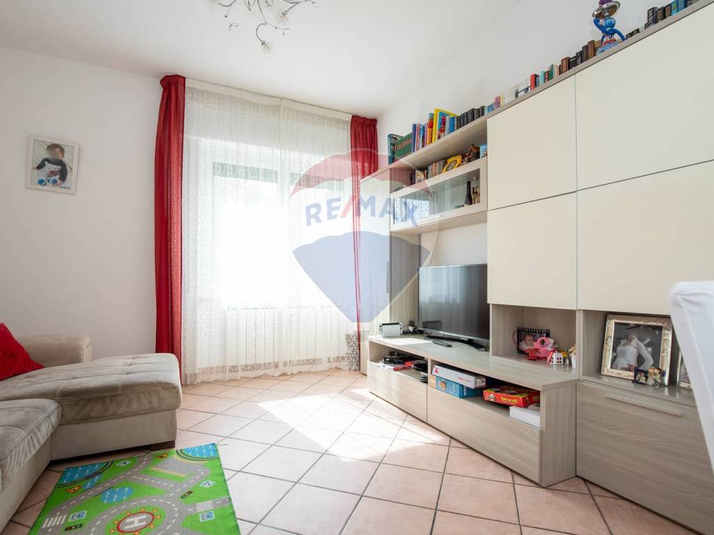 appartamento in vendita a Genova in zona Pontedecimo