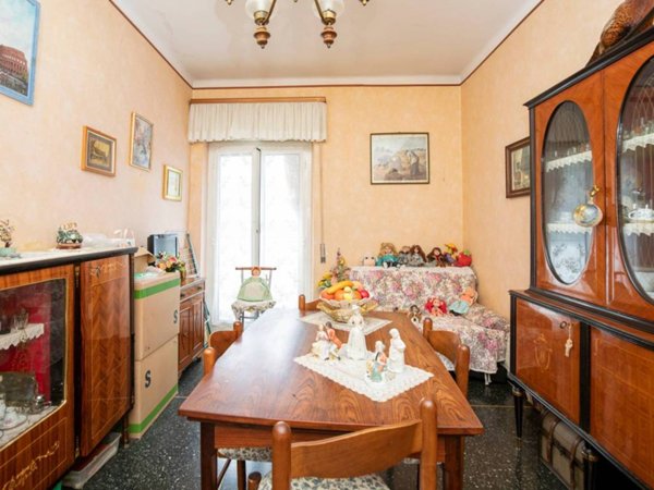 appartamento in vendita a Genova in zona Staglieno