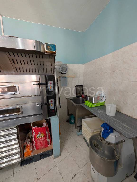 negozio in vendita a Genova in zona Sampierdarena