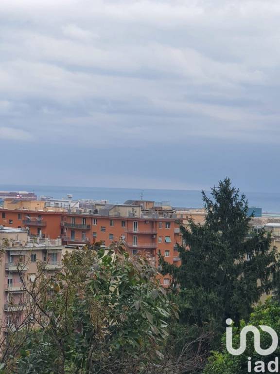 casa indipendente in vendita a Genova in zona Sestri Ponente