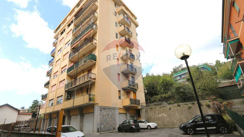 appartamento in vendita a Genova in zona Molassana
