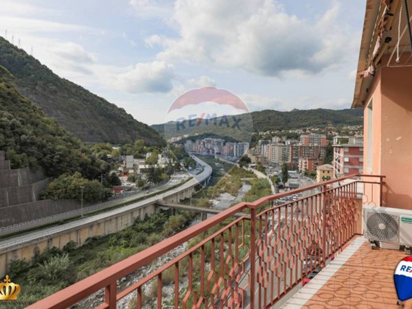 appartamento in vendita a Genova in zona Molassana