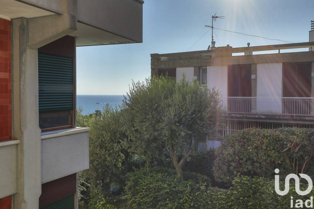 appartamento in vendita a Genova in zona Nervi