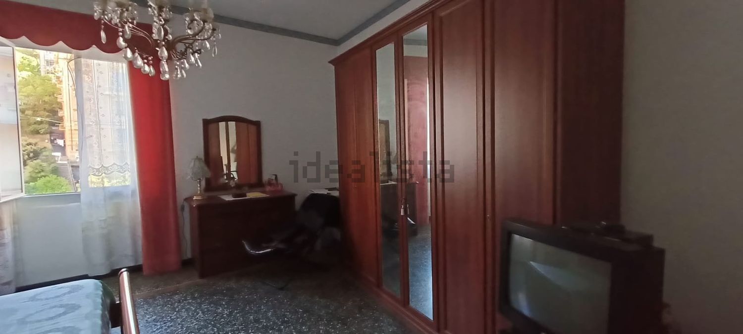 appartamento in vendita a Genova in zona Sampierdarena