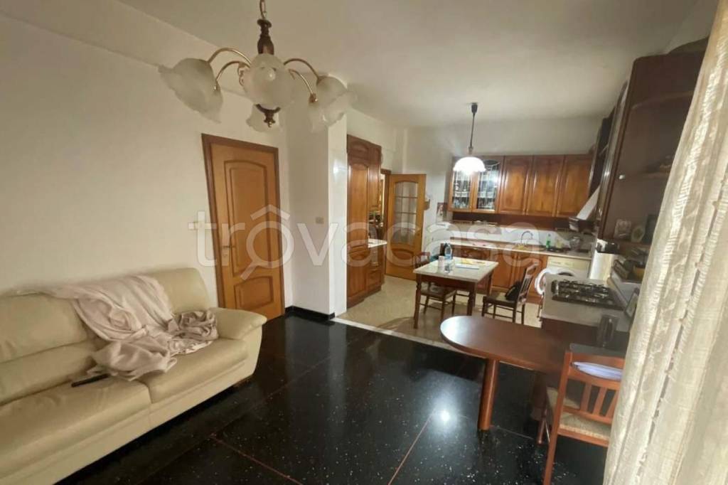 appartamento in vendita a Genova in zona Quezzi