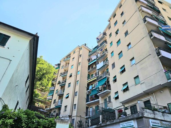 appartamento in vendita a Genova in zona Struppa
