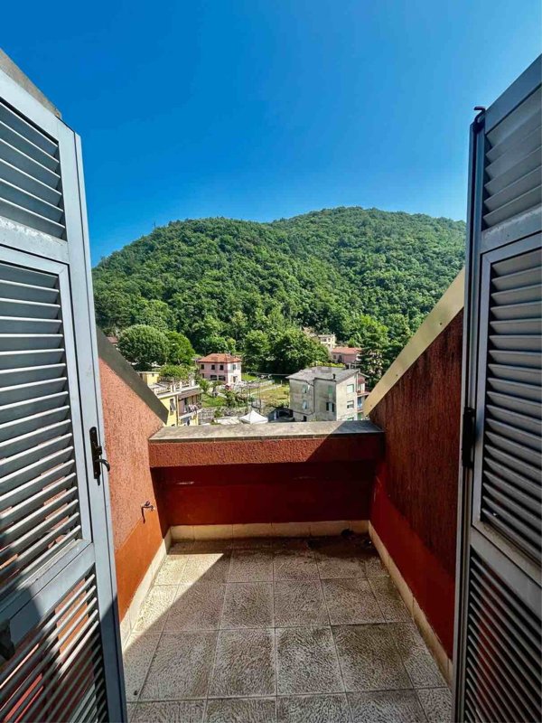 appartamento in vendita a Genova in zona San Gottardo/Sant'Eusebio