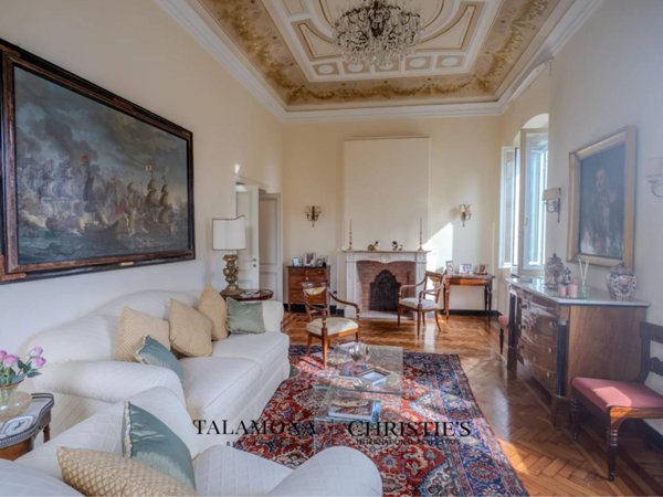 casa indipendente in vendita a Genova