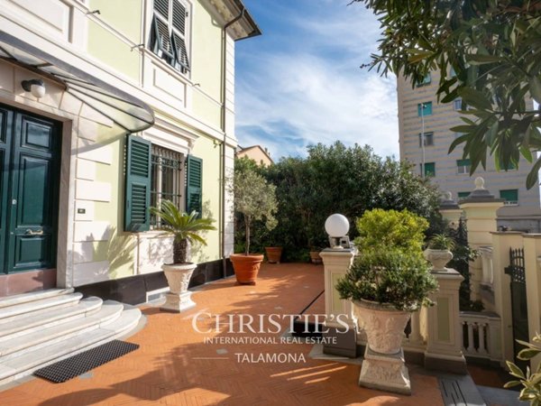 casa indipendente in vendita a Genova