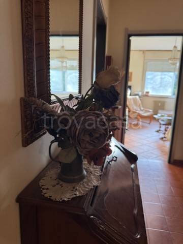 appartamento in vendita a Genova in zona Rivarolo