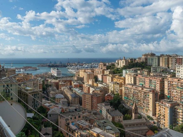 appartamento in vendita a Genova in zona Lagaccio / Granarolo