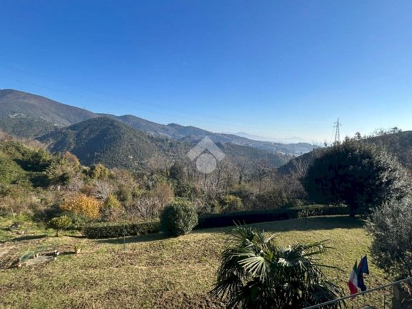 appartamento in vendita a Genova in zona Palmaro / Pra'