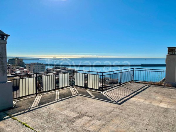 appartamento in vendita a Genova in zona Pegli