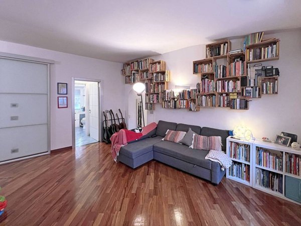 appartamento in vendita a Genova in zona Sestri Ponente