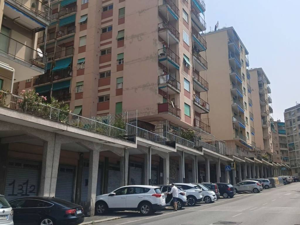 appartamento in vendita a Genova in zona Marassi