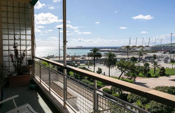 appartamento in vendita a Genova in zona Foce