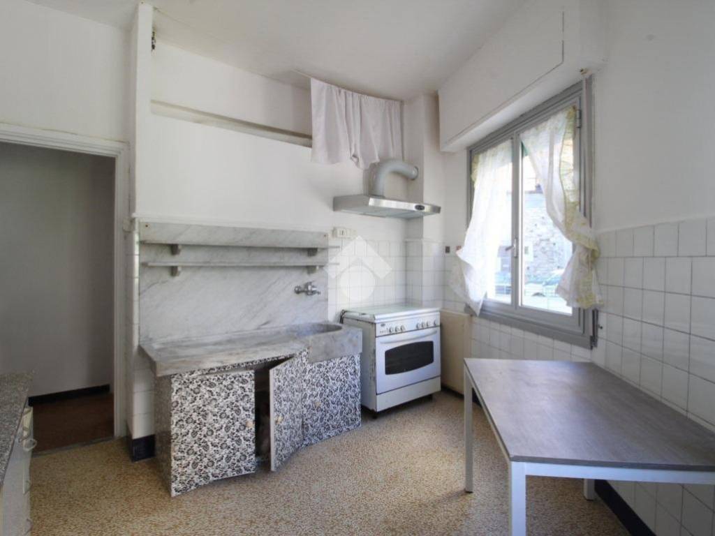 appartamento in vendita a Genova in zona Struppa
