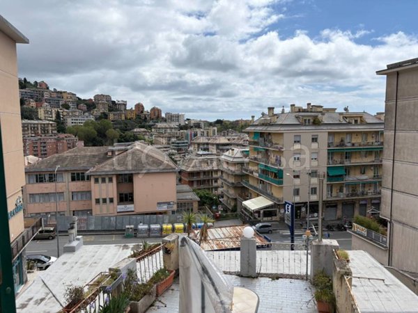 casa indipendente in vendita a Genova