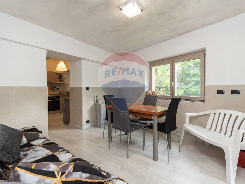 appartamento in vendita a Genova in zona Acquasanta