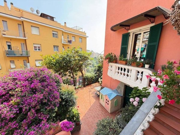 casa indipendente in vendita a Genova in zona San Fruttuoso