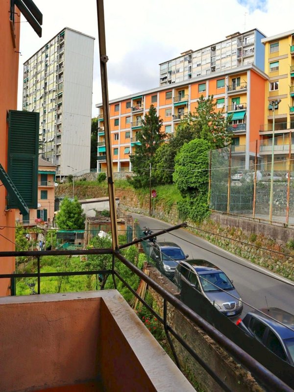 appartamento in vendita a Genova in zona Palmaro / Pra'