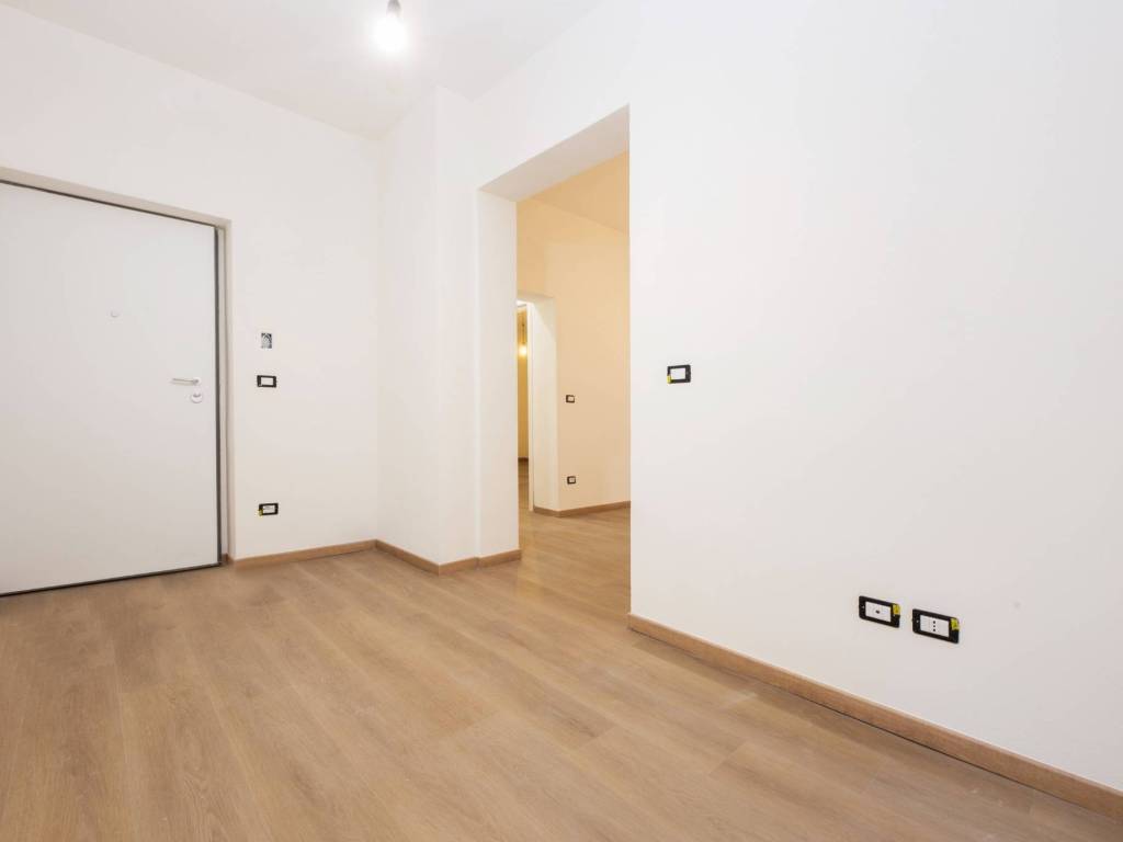 appartamento in vendita a Genova in zona Sottoripa / Maddalena / Molo