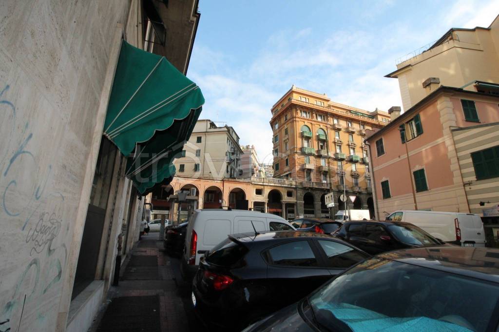 appartamento in vendita a Genova in zona Sampierdarena