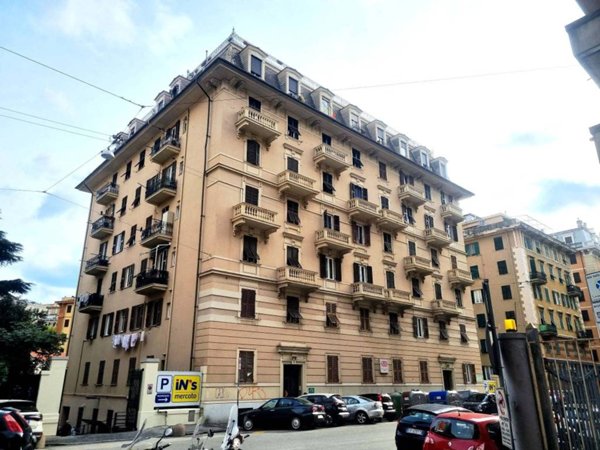 appartamento in vendita a Genova in zona Marassi