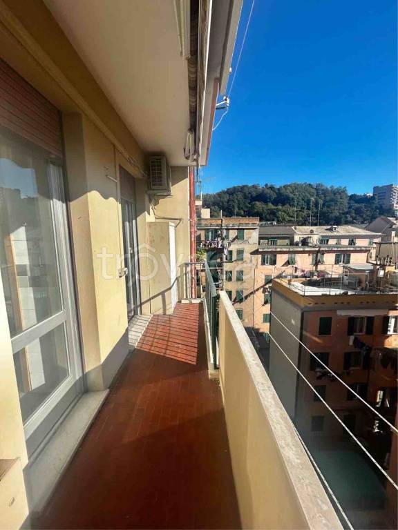 appartamento in vendita a Genova in zona Sampierdarena
