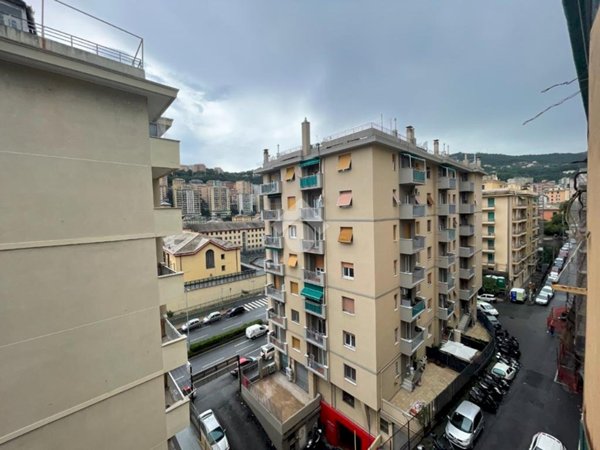appartamento in vendita a Genova in zona Marassi